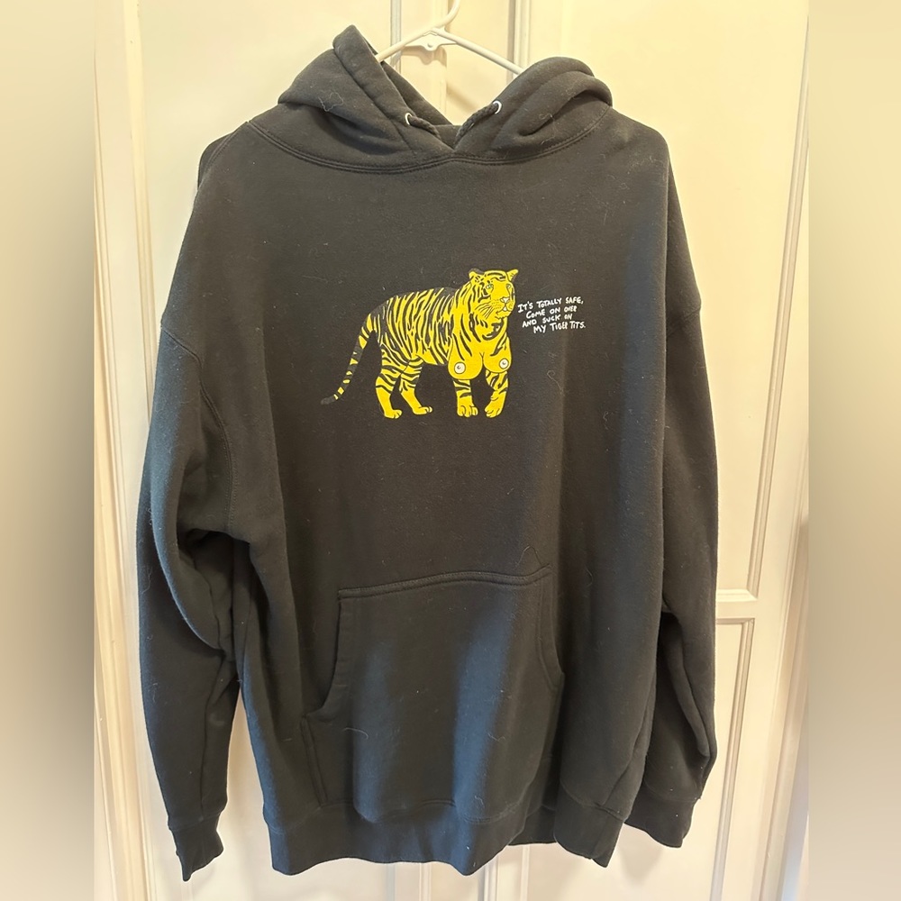 Porus Walker, tiger titty hoodie, size Large